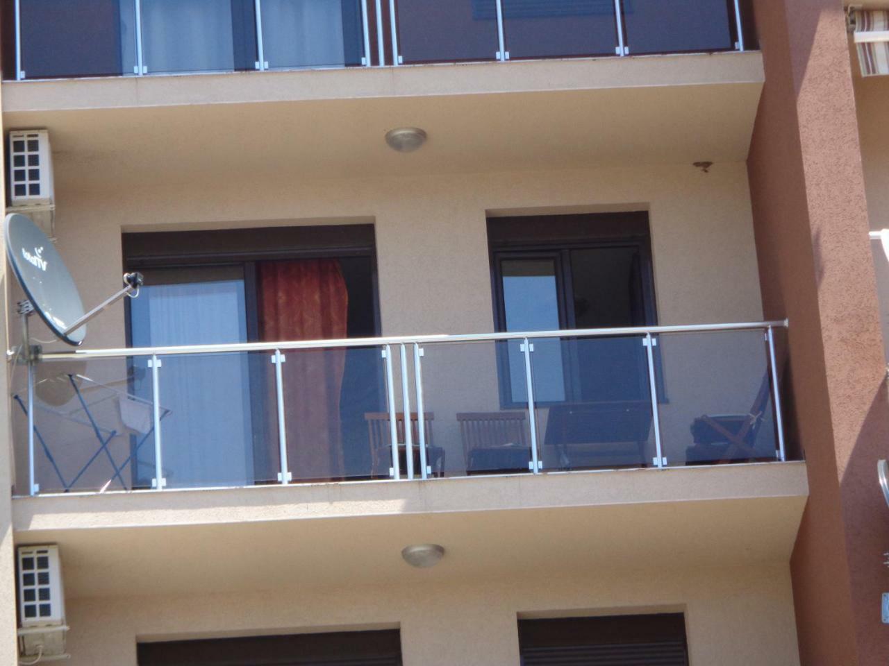 شقة Faith Apartman بودفا المظهر الخارجي الصورة